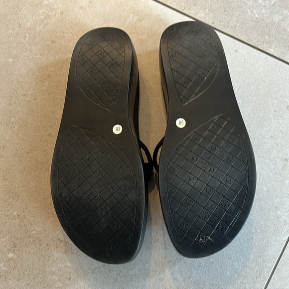Black sandals - Picture 4 of 4